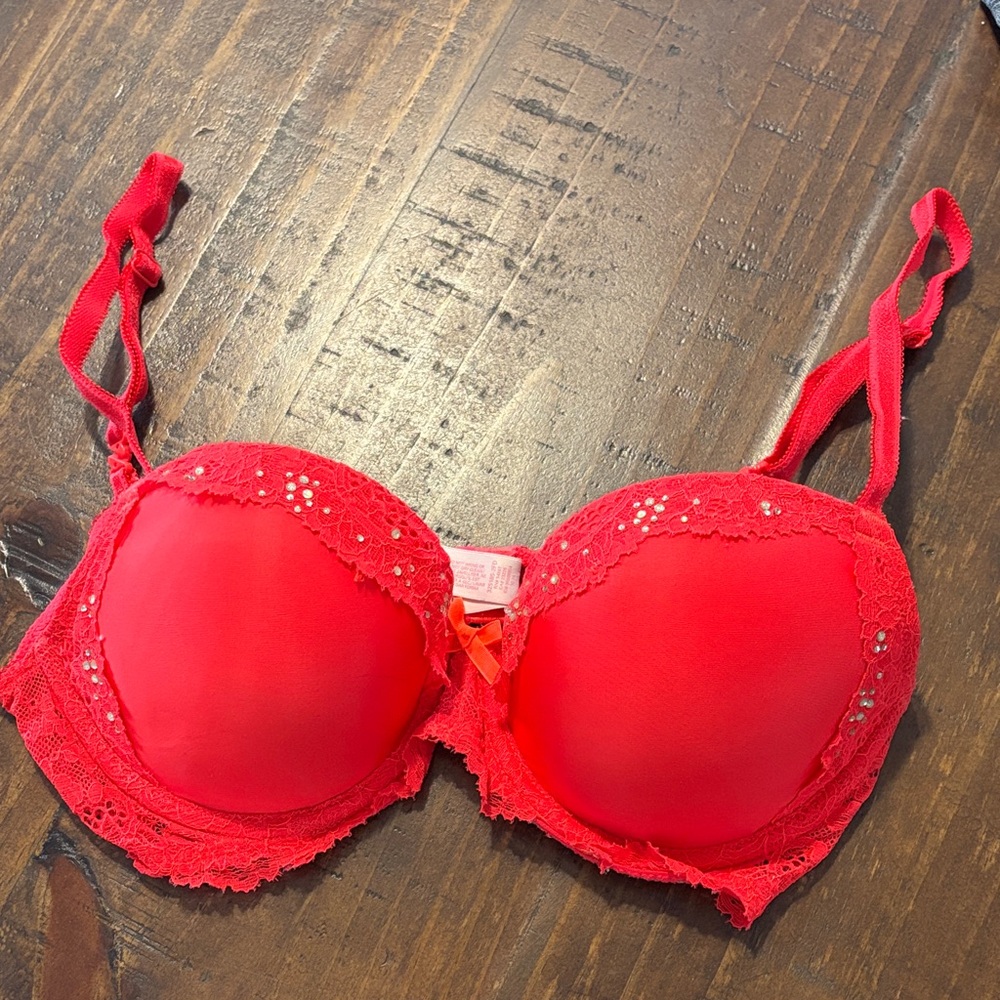 Victoria's Secret Vibrant Red Lace Bra
